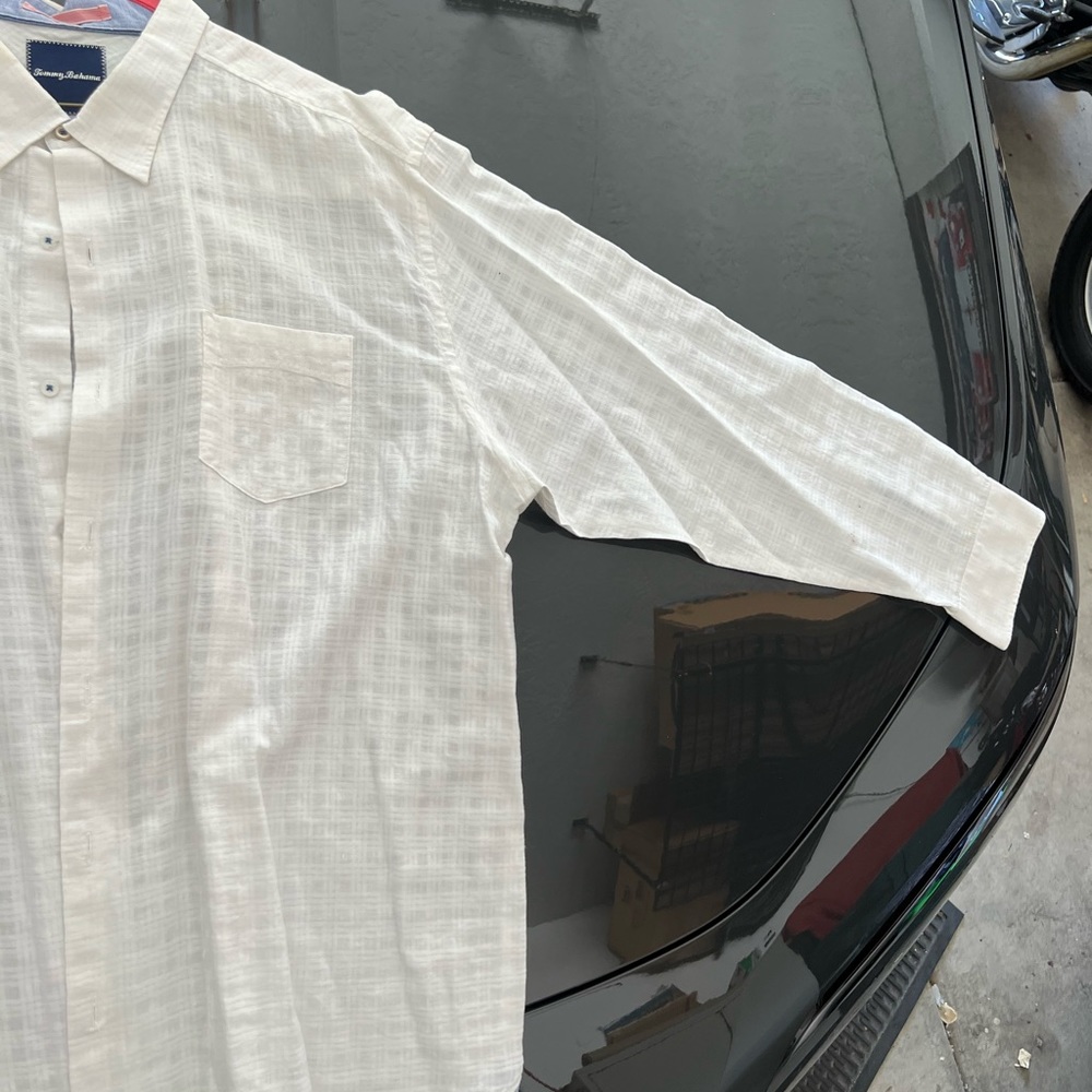 White textured long sleeve Tommy Bahama